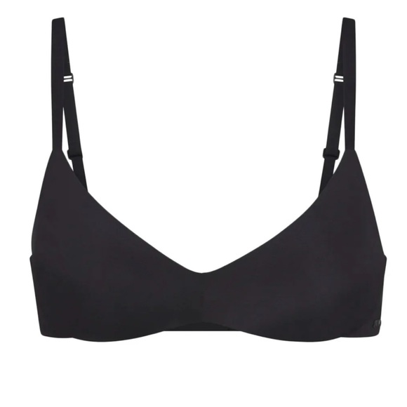 SKIMS WIRELESS FORM PUSH UP PLUNGE BRA - Picture 3 of 5